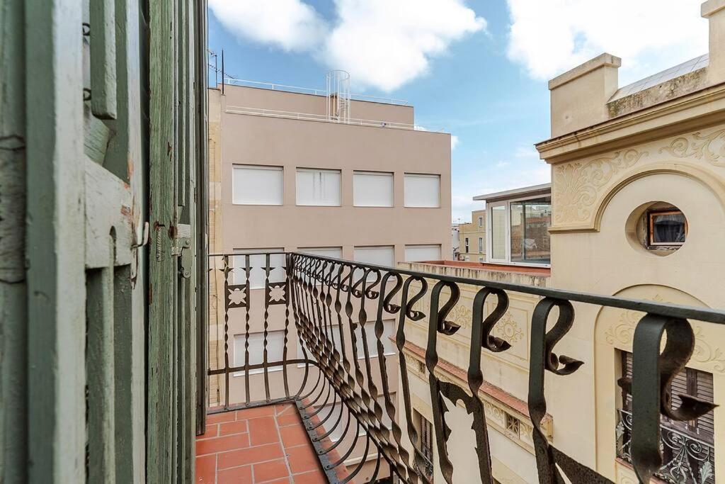 Canela Homes Barcelona Fontana Екстериор снимка